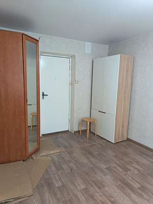 Продам 2-комн. в 20-комн. квартире, Кондратьевский пр-кт, 54, Санкт-Петербург г