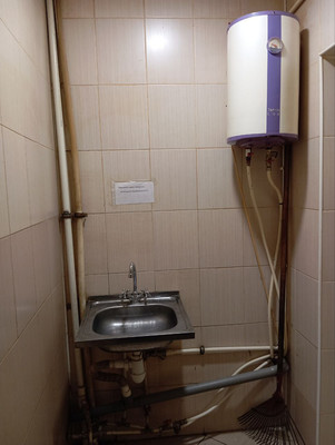 Продам 2-комн. в 20-комн. квартире, Кондратьевский пр-кт, 54, Санкт-Петербург г