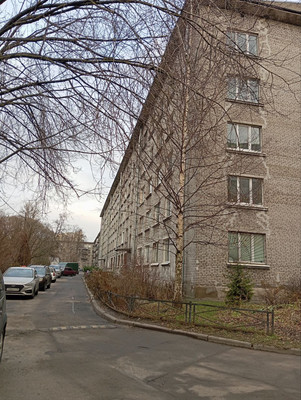 Продам 2-комн. в 20-комн. квартире, Кондратьевский пр-кт, 54, Санкт-Петербург г