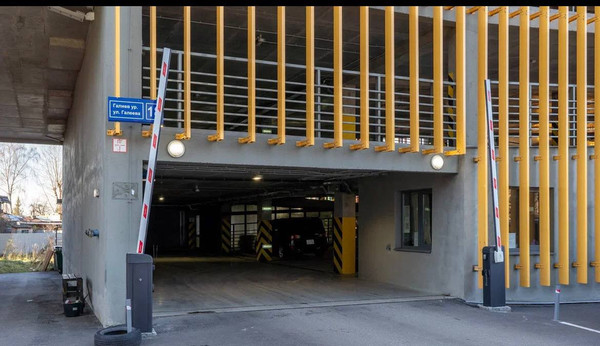 Продам машиноместо 13,3 м2, Тан ул, Казань г