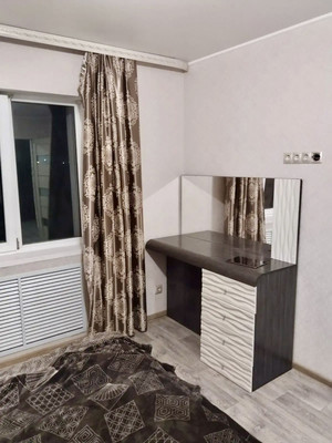 Продам трехкомнатную (3-комн.) квартиру, Высоковольтная ул, 1, Цимлянск г