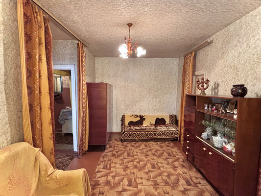 Продам двухкомнатную (2-комн.) квартиру, 2-й Строительный пер, 4, Октябрьский рп