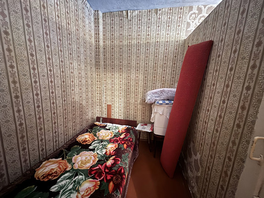 Продам двухкомнатную (2-комн.) квартиру, 2-й Строительный пер, 4, Октябрьский рп