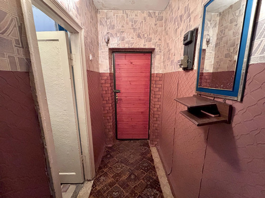 Продам двухкомнатную (2-комн.) квартиру, 2-й Строительный пер, 4, Октябрьский рп