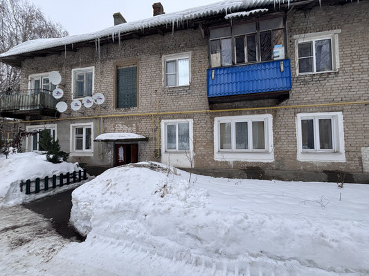 Продам двухкомнатную (2-комн.) квартиру, 2-й Строительный пер, 4, Октябрьский рп