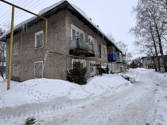 Продам двухкомнатную (2-комн.) квартиру, 2-й Строительный пер, 4, Октябрьский рп