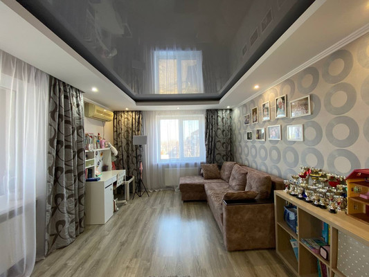 Продам двухкомнатную (2-комн.) квартиру, Азина ул, 61а, Фастовецкая ст-ца