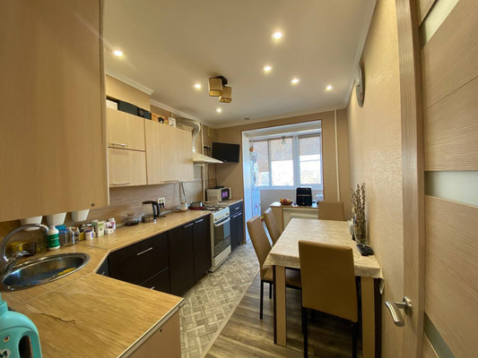 Продам двухкомнатную (2-комн.) квартиру, Азина ул, 61а, Фастовецкая ст-ца