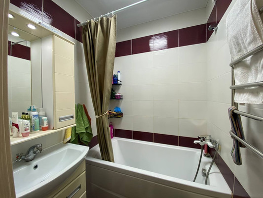 Продам двухкомнатную (2-комн.) квартиру, Азина ул, 61а, Фастовецкая ст-ца