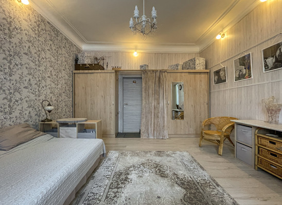 Продам 2-комн. в 4-комн. квартире, Таврическая ул, 7а, Санкт-Петербург г