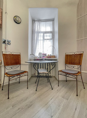 Продам 2-комн. в 4-комн. квартире, Таврическая ул, 7а, Санкт-Петербург г