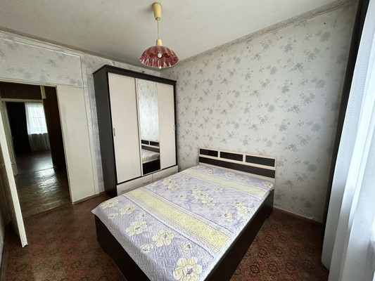 Продам трехкомнатную (3-комн.) квартиру, Комарова б-р, 7, Ростов-на-Дону г