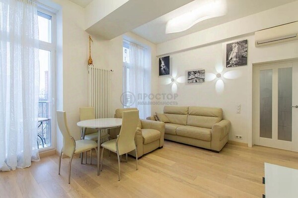 Продам двухкомнатную (2-комн.) квартиру, Берзарина ул, 12, Москва г