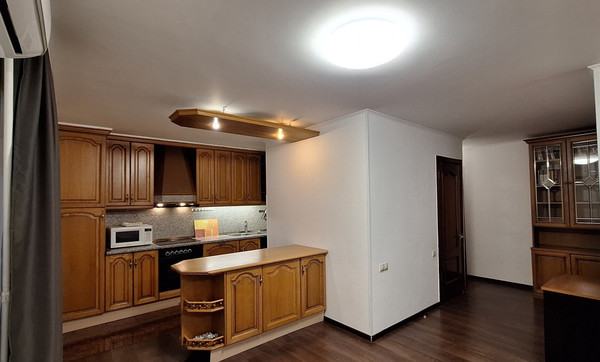 Продам двухкомнатную (2-комн.) квартиру, Пырьева ул, 26к1, Москва г