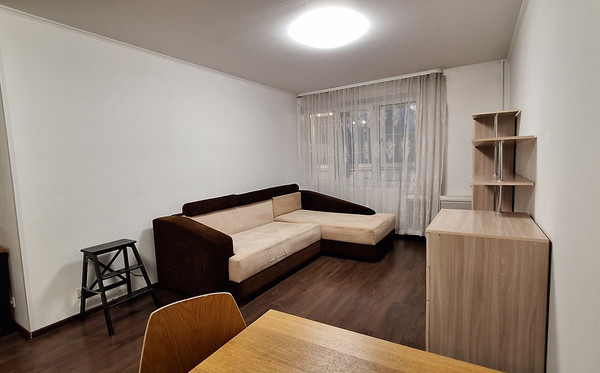 Продам двухкомнатную (2-комн.) квартиру, Пырьева ул, 26к1, Москва г