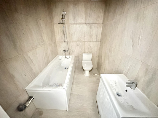 Продам двухкомнатную (2-комн.) , Елены Сагандуковой ул, 10к2, Ханты-Мансийск г