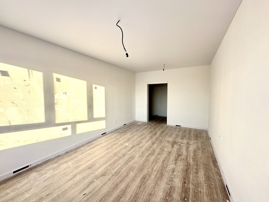 Продам двухкомнатную (2-комн.) , Елены Сагандуковой ул, 10к2, Ханты-Мансийск г