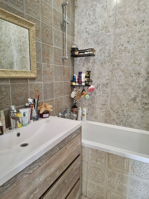 Продам двухкомнатную (2-комн.) квартиру, Южная ул, 9, Дрожжино рп