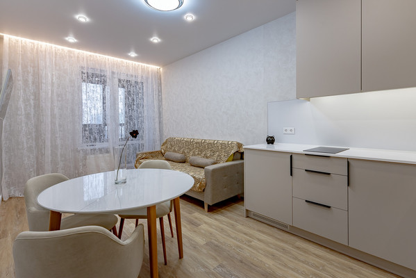 Продам однокомнатную (1-комн.) квартиру, Маршала Блюхера пр-кт, 3к2, Санкт-Петербург г