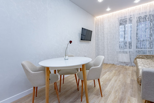 Продам однокомнатную (1-комн.) квартиру, Маршала Блюхера пр-кт, 3к2, Санкт-Петербург г