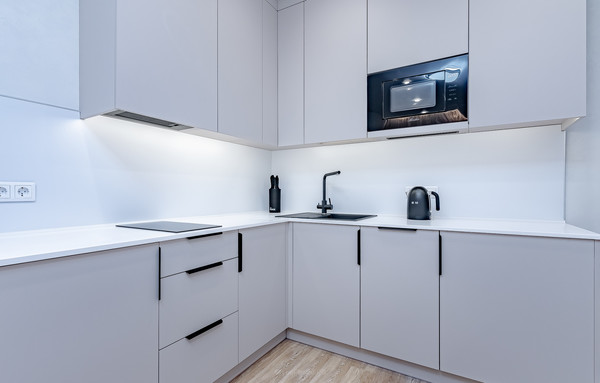 Продам однокомнатную (1-комн.) квартиру, Маршала Блюхера пр-кт, 3к2, Санкт-Петербург г