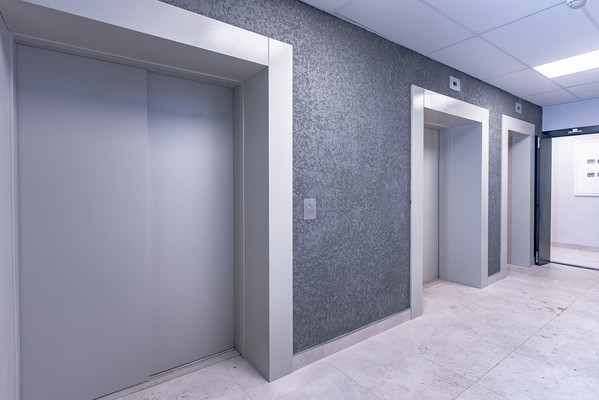 Продам однокомнатную (1-комн.) квартиру, Маршала Блюхера пр-кт, 3к2, Санкт-Петербург г