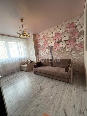 Продам двухкомнатную (2-комн.) квартиру, Кириченко ул, 11, Горячий Ключ г