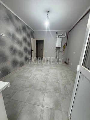 Продам трехкомнатную (3-комн.) квартиру, Владимирская ул, 20, Горячий Ключ г