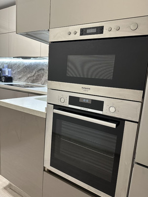 Продам двухкомнатную (2-комн.) квартиру, 3-я Нововатутинская ул, 9, Десеновское п