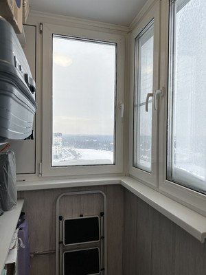 Продам двухкомнатную (2-комн.) квартиру, 3-я Нововатутинская ул, 9, Десеновское п