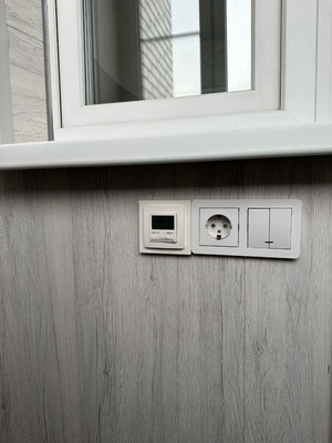 Продам двухкомнатную (2-комн.) квартиру, 3-я Нововатутинская ул, 9, Десеновское п