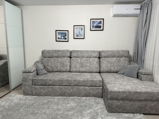 Продам двухкомнатную (2-комн.) квартиру, 3-я Нововатутинская ул, 9, Десеновское п