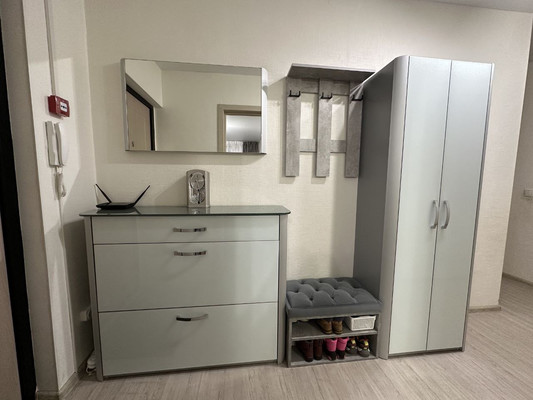 Продам двухкомнатную (2-комн.) квартиру, 3-я Нововатутинская ул, 9, Десеновское п