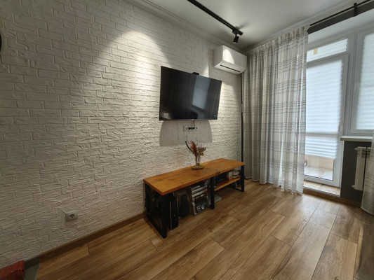 Продам однокомнатную (1-комн.) квартиру, К.Маркса ул, 12к2, Волгодонск г