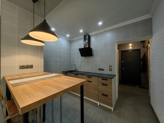 Продам однокомнатную (1-комн.) квартиру, К.Маркса ул, 12к2, Волгодонск г