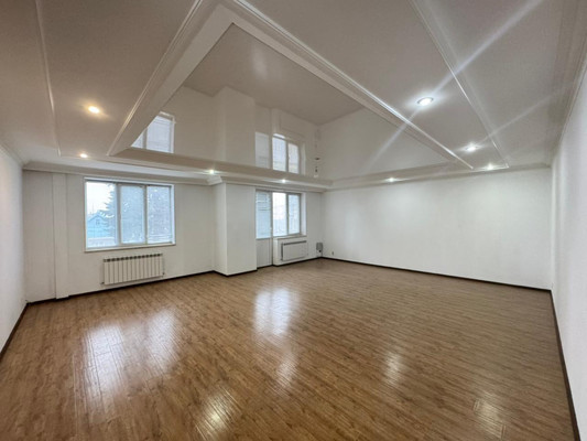 Продам многокомнатную квартиру, Им Калмыкова Р.А. ул, 96, Баксан г