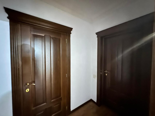 Продам многокомнатную квартиру, Им Калмыкова Р.А. ул, 96, Баксан г