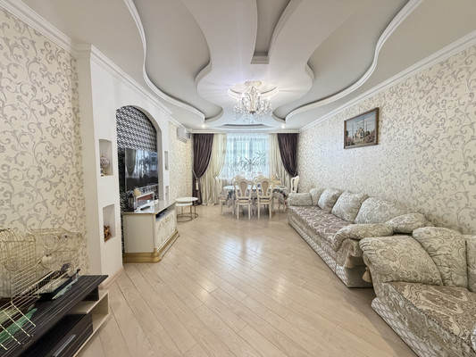 Продам трехкомнатную (3-комн.) квартиру, Академика Лаврентьева ул, 11, Казань г