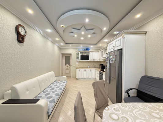 Продам трехкомнатную (3-комн.) квартиру, Академика Лаврентьева ул, 11, Казань г