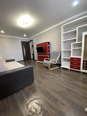 Сдам двухкомнатную (2-комн.) квартиру, 30 лет Победы ул, 27, Армавир г