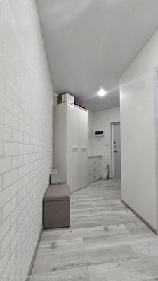 Продам двухкомнатную (2-комн.) квартиру, Крылова ул, 13к2, Анапа г