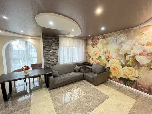 Продам трехкомнатную (3-комн.) квартиру, Аллея смелых ул, 188А, Калининград г