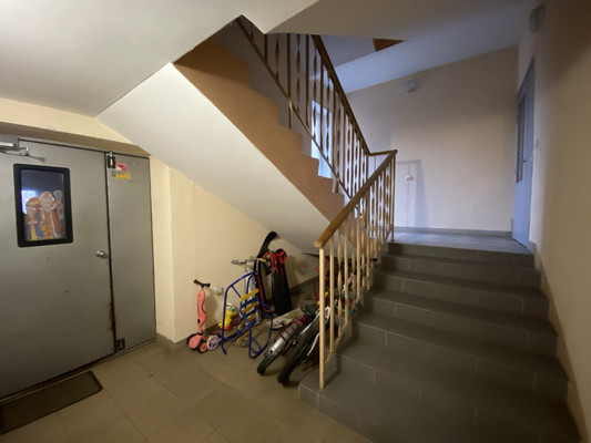 Продам трехкомнатную (3-комн.) квартиру, Аллея смелых ул, 188А, Калининград г