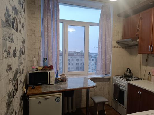 Продам однокомнатную (1-комн.) квартиру, Лизы Чайкиной ул, 13, Симферополь г