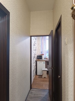 Продам однокомнатную (1-комн.) квартиру, Лизы Чайкиной ул, 13, Симферополь г