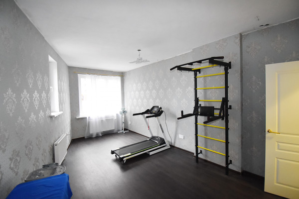 Продам трехкомнатную (3-комн.) квартиру, Маршала Баграмяна ул, 4, Нижний Новгород г