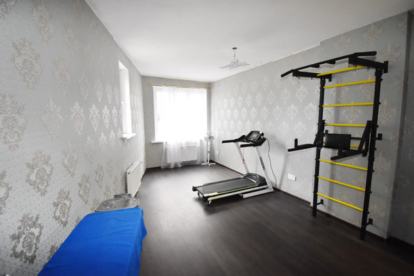 Продам трехкомнатную (3-комн.) квартиру, Маршала Баграмяна ул, 4, Нижний Новгород г