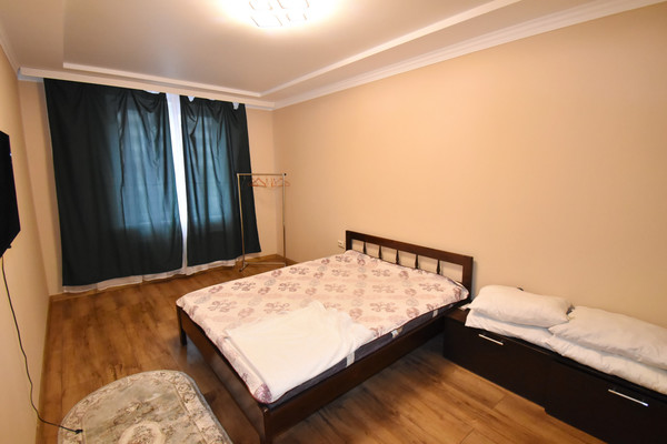 Продам трехкомнатную (3-комн.) квартиру, Маршала Баграмяна ул, 4, Нижний Новгород г