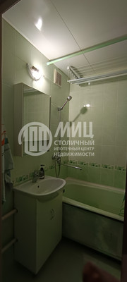 Продам двухкомнатную (2-комн.) квартиру, Ангарская ул, 17, Москва г