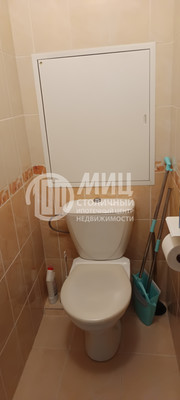 Продам двухкомнатную (2-комн.) квартиру, Ангарская ул, 17, Москва г